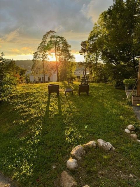 Bed and Breakfast La Ferme Des Aretes Ла-Шо-де-Фон Экстерьер фото
